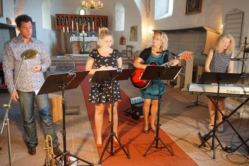 Ensemble bei einem Konzert in St. Laurentii